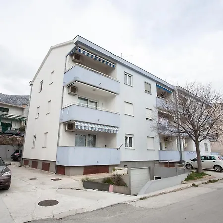 Abbadessa Apartment